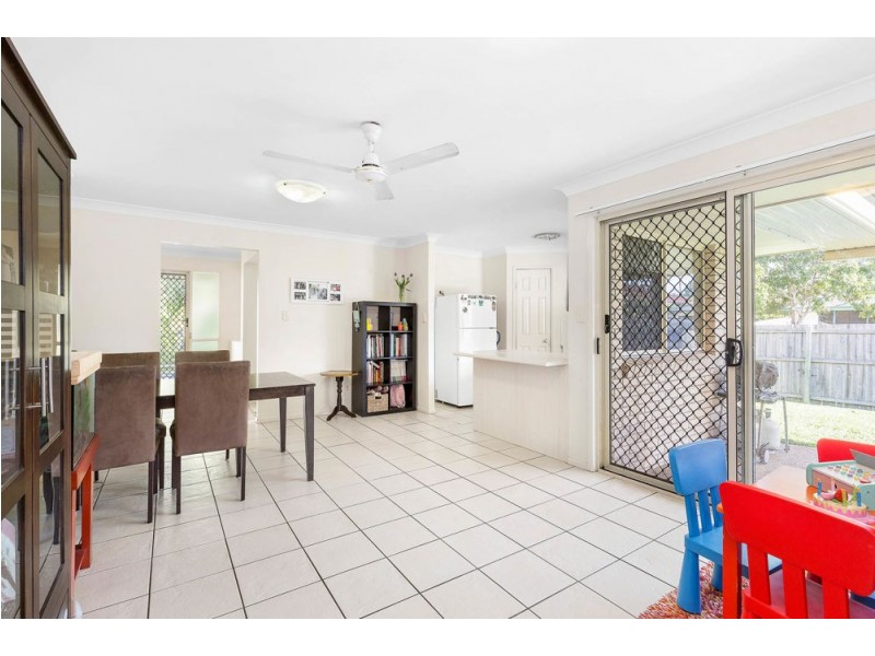 2 Carl Place, Bracken Ridge QLD 4017