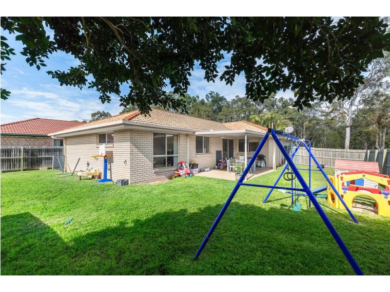 2 Carl Place, Bracken Ridge QLD 4017