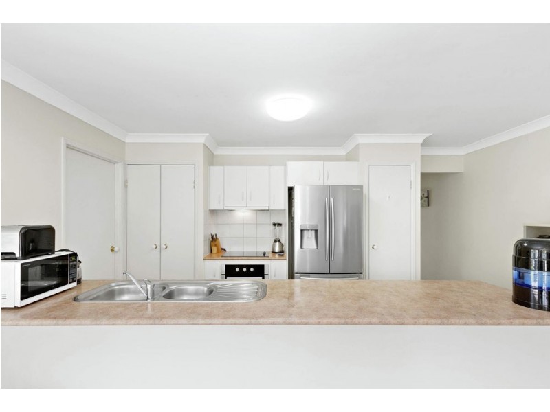 7 Elizabeth Place, Brighton QLD 4017