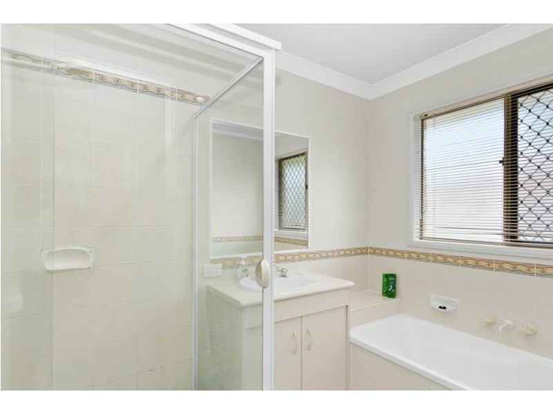 7 Elizabeth Place, Brighton QLD 4017