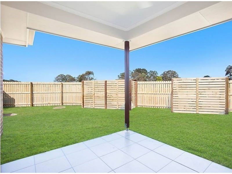 1/25 Fern Parade, Griffin QLD 4503