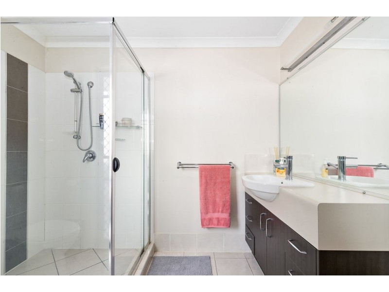 18 Oakwood Road, Warner QLD 4500