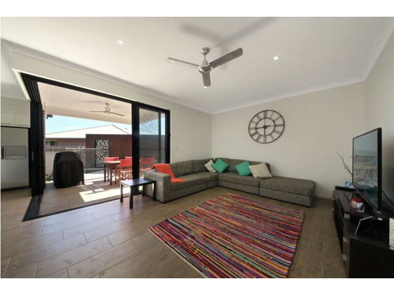 18 Junction Road, Griffin QLD 4503