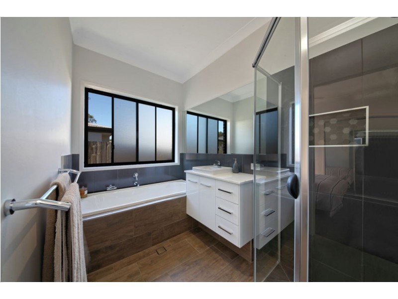 18 Junction Road, Griffin QLD 4503