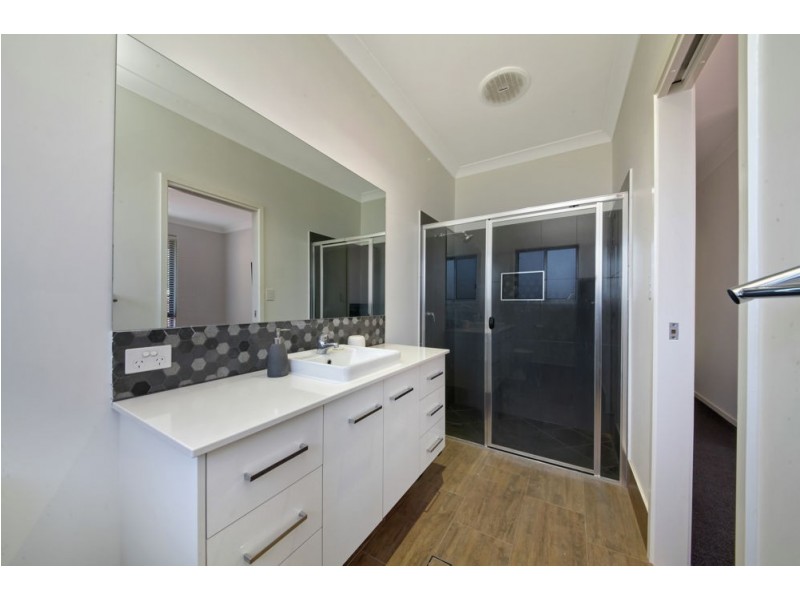 18 Junction Road, Griffin QLD 4503