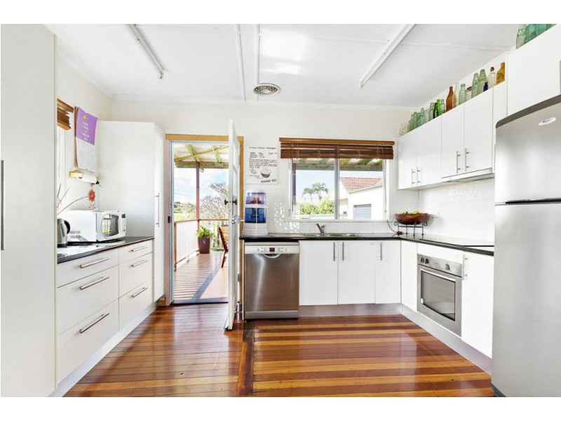 43 Pfingst Road, Wavell Heights QLD 4012