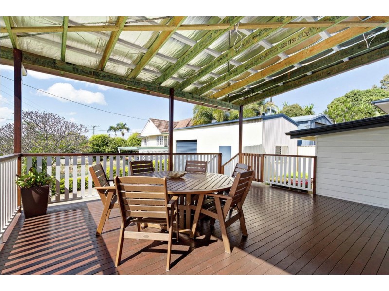 43 Pfingst Road, Wavell Heights QLD 4012