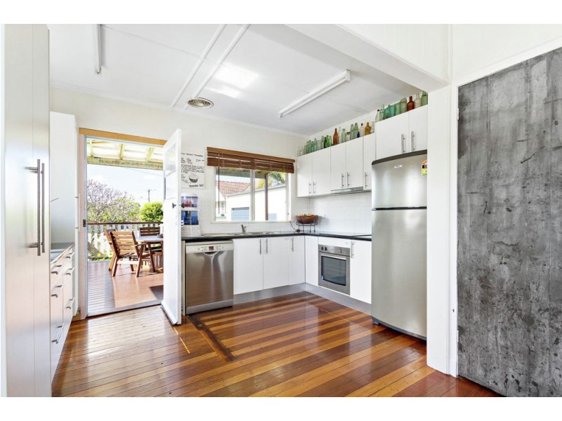 43 Pfingst Road, Wavell Heights QLD 4012