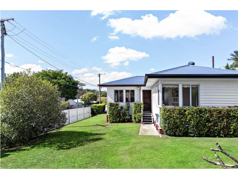 43 Pfingst Road, Wavell Heights QLD 4012