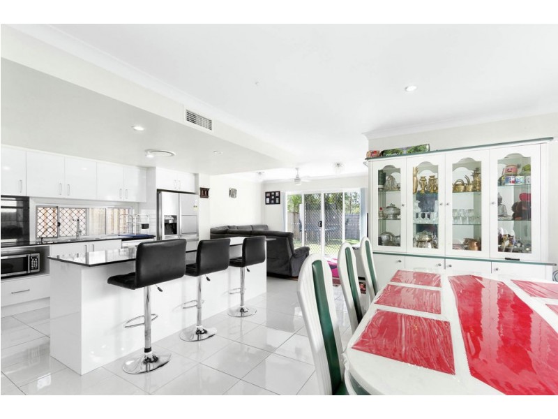 19 Tasman Boulevard, Fitzgibbon QLD 4018