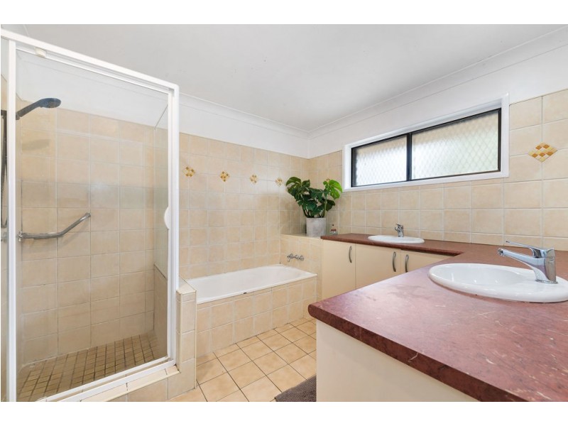 4 Lacaroo Street, Bracken Ridge QLD 4017