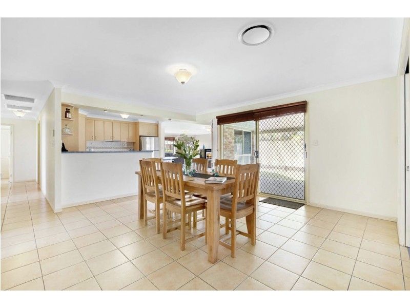 8 Kalamoun Court, Dakabin QLD 4503
