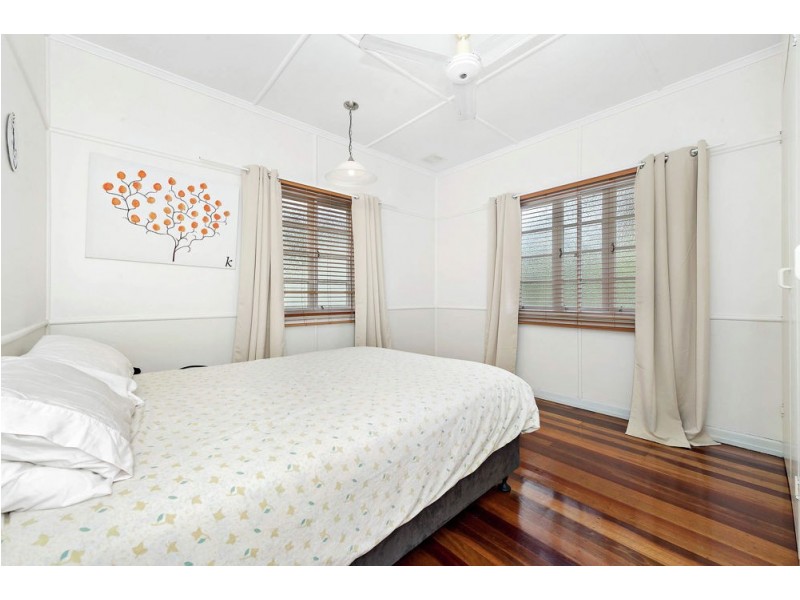69 Connaught Street, Sandgate QLD 4017