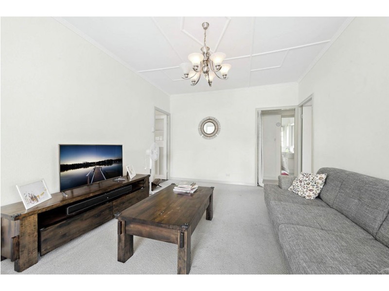 69 Connaught Street, Sandgate QLD 4017