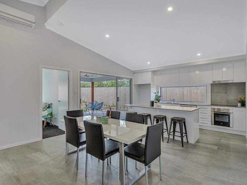 212b King Street, Clontarf QLD 4019