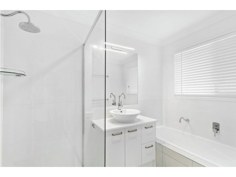 10 Edith Street, Deagon QLD 4017