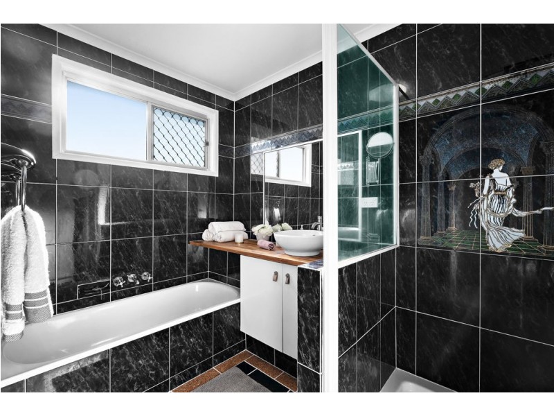 10 Greendale Court, Strathpine QLD 4500