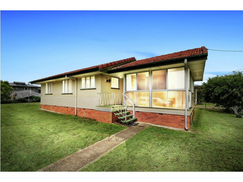 330 Bracken Ridge Road, Bracken Ridge QLD 4017 Coronis Realty Sold