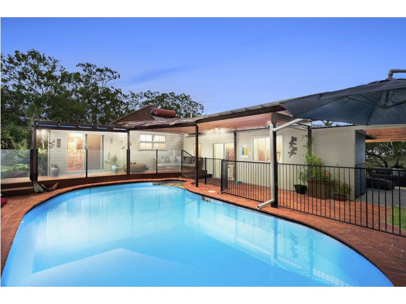 51 Douglas Street, Brighton QLD 4017