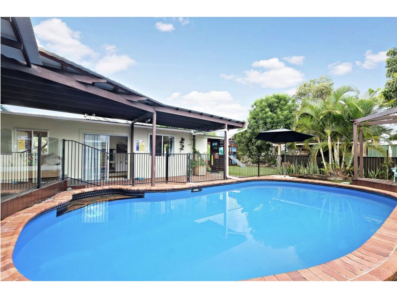 51 Douglas Street, Brighton QLD 4017