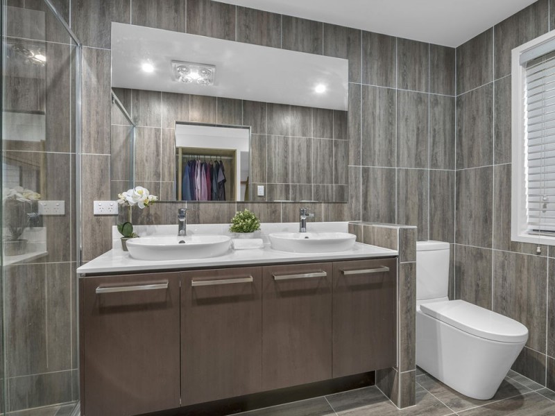 Bridgeman Downs QLD 4035