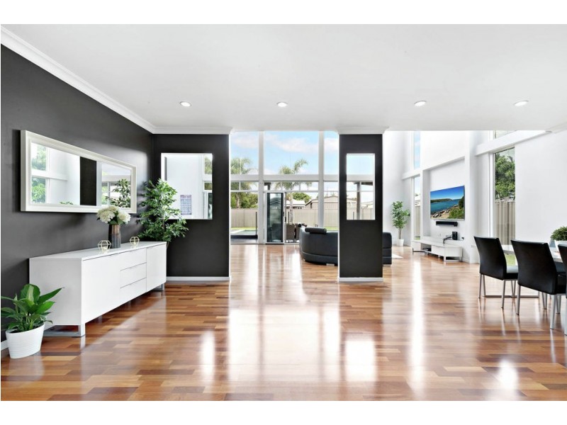 21 Twenty-Second Avenue, Brighton QLD 4017