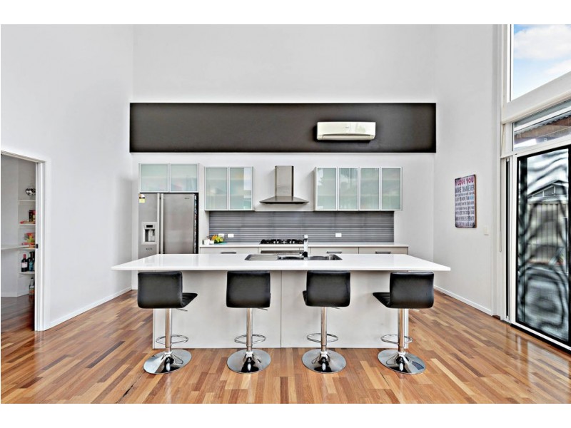 21 Twenty-Second Avenue, Brighton QLD 4017