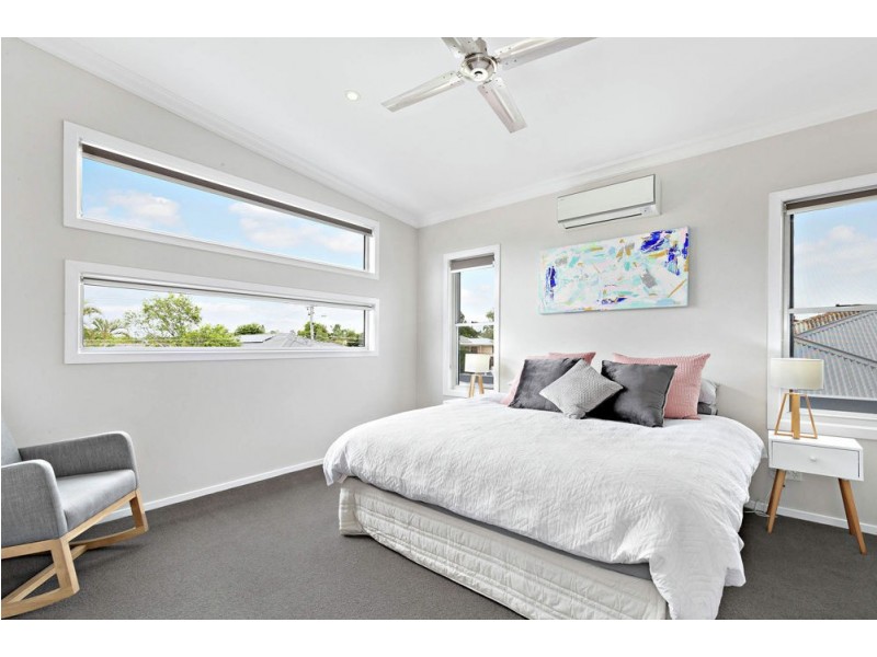 21 Twenty-Second Avenue, Brighton QLD 4017