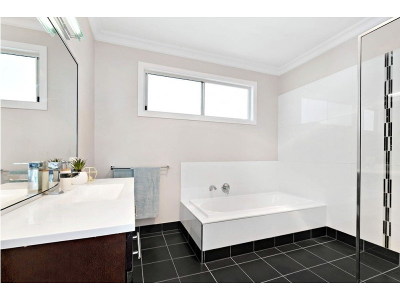 21 Twenty-Second Avenue, Brighton QLD 4017