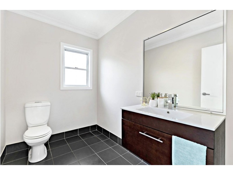 21 Twenty-Second Avenue, Brighton QLD 4017