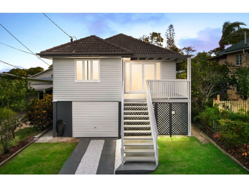 15 Arundal Street, Brighton QLD 4017