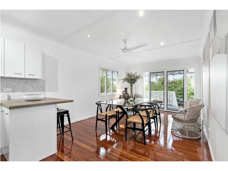 15 Arundal Street, Brighton QLD 4017