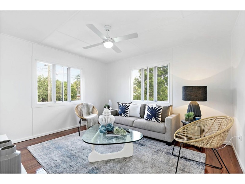 15 Arundal Street, Brighton QLD 4017