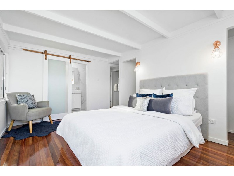 15 Arundal Street, Brighton QLD 4017