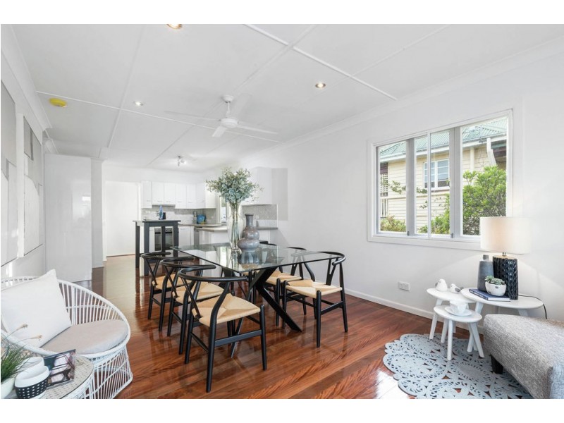 15 Arundal Street, Brighton QLD 4017