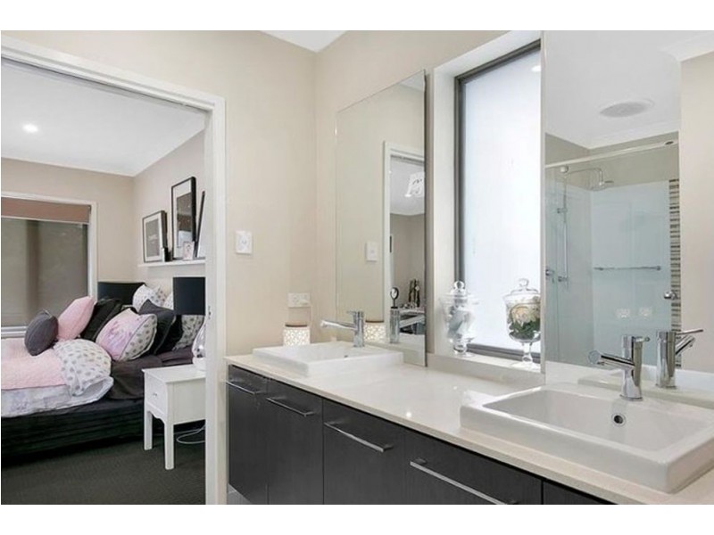 11 Poznik Close, Bracken Ridge QLD 4017