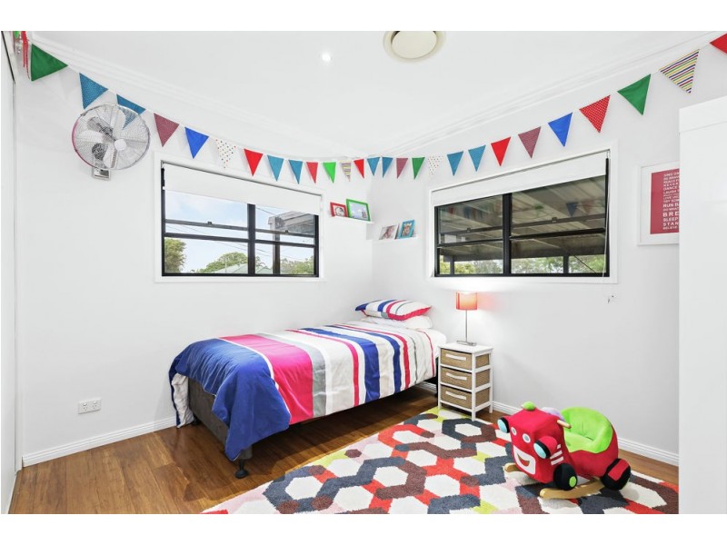 25 Lascelles Street, Brighton QLD 4017