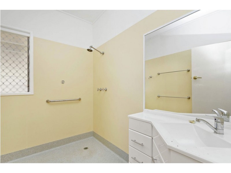 20 Seaview Street, Brighton QLD 4017