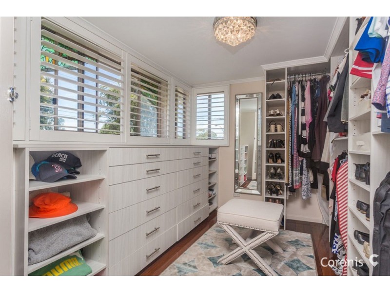 70 Deagon St, Sandgate QLD 4017