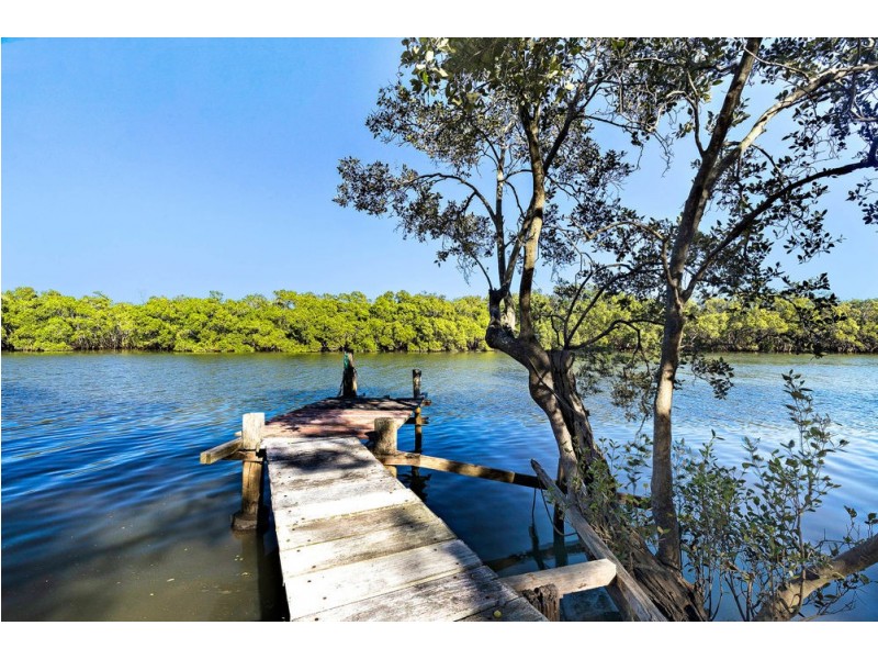 64 Holmes Street, Brighton QLD 4017