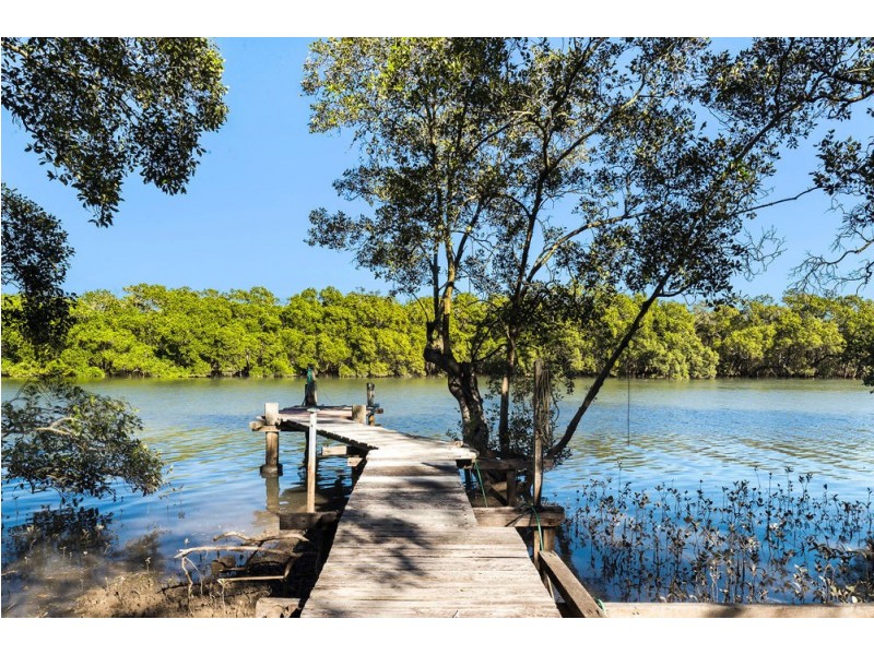 64 Holmes Street, Brighton QLD 4017