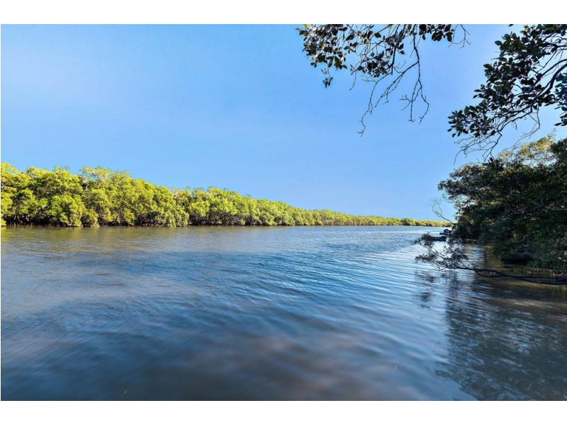 64 Holmes Street, Brighton QLD 4017