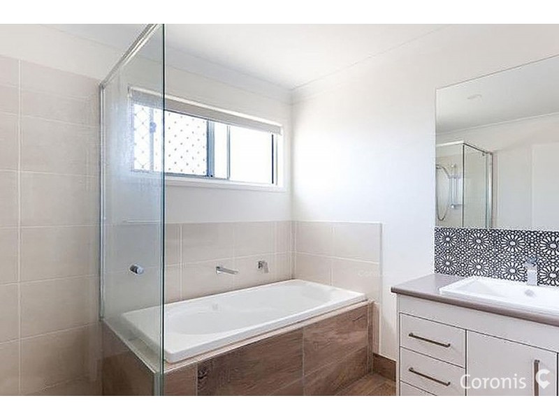 65 Macquarie Circuit, Fitzgibbon QLD 4018