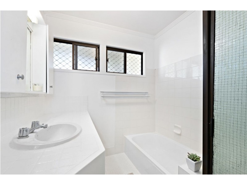 52 Gawain Road, Bracken Ridge QLD 4017