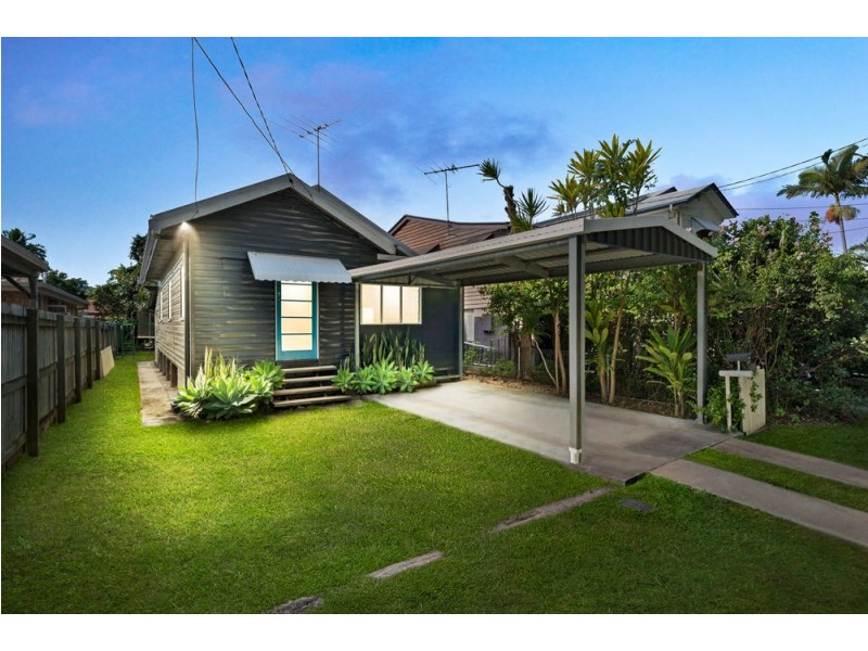 44 Lower Brighton Terrace, Sandgate QLD 4017