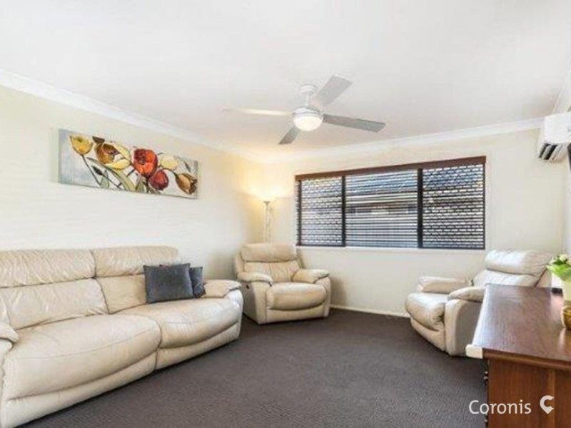 4 Elizabeth Place, Brighton QLD 4017