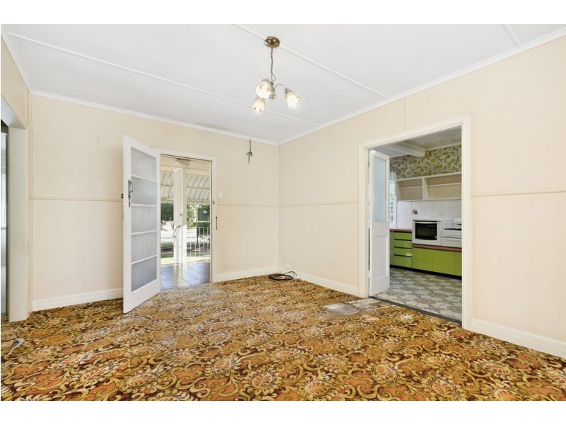 26 Finnie Road, Deagon QLD 4017