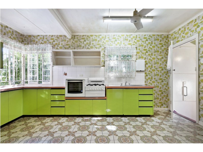 26 Finnie Road, Deagon QLD 4017