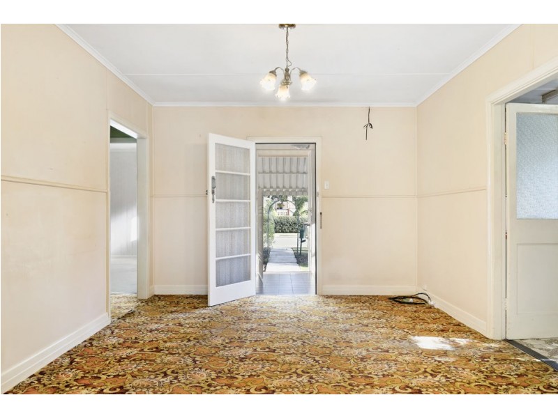 26 Finnie Road, Deagon QLD 4017