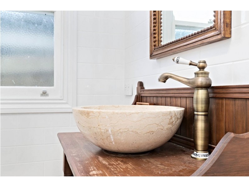 24 Todd Street, Shorncliffe QLD 4017